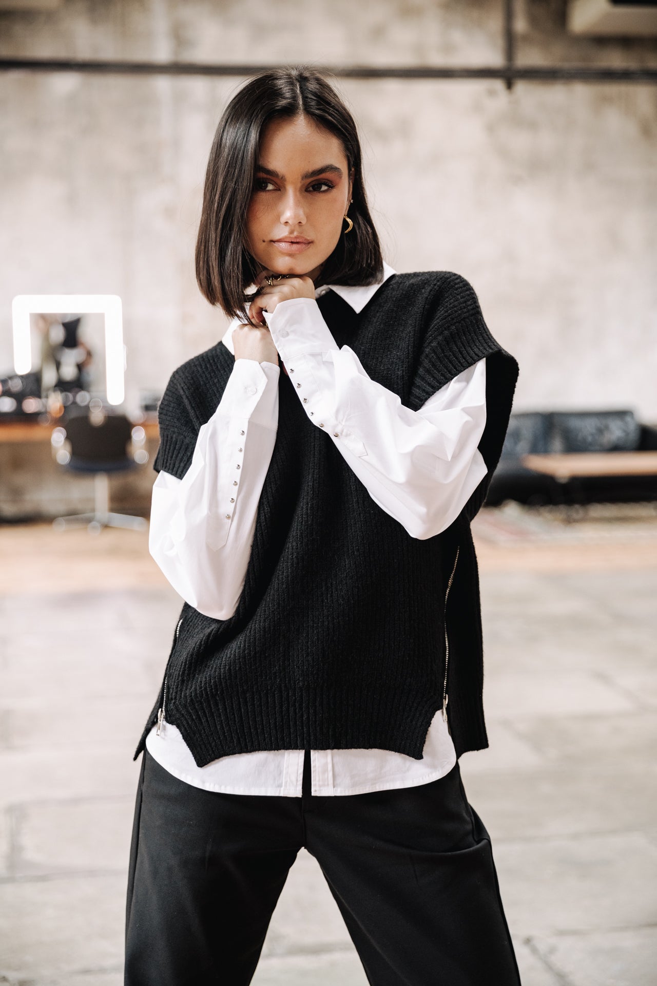   
            

Sleeveless zip-up sweater Women Phancy black | Freeman T. Porter
          