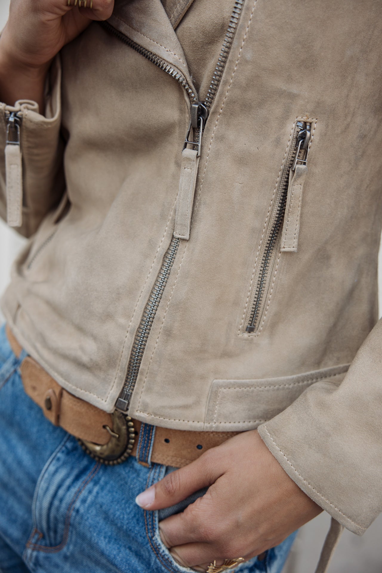 

Perfecto en cuir Femme Kristen Daim dirty beige | Freeman T. Porter