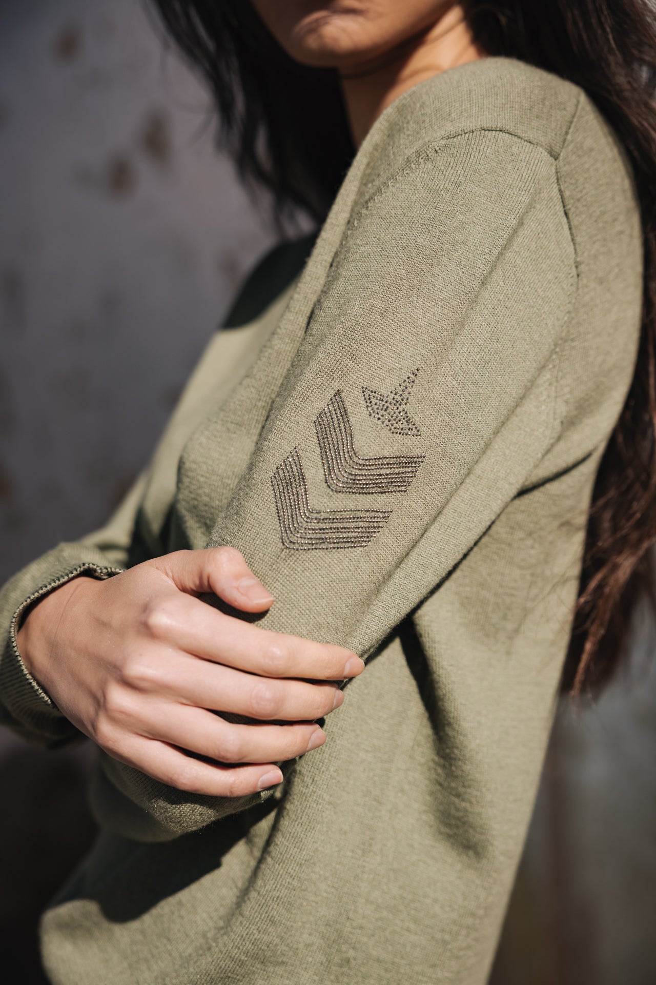 

Pull ajusté col V Femme Preem khaki | Freeman T. Porter
