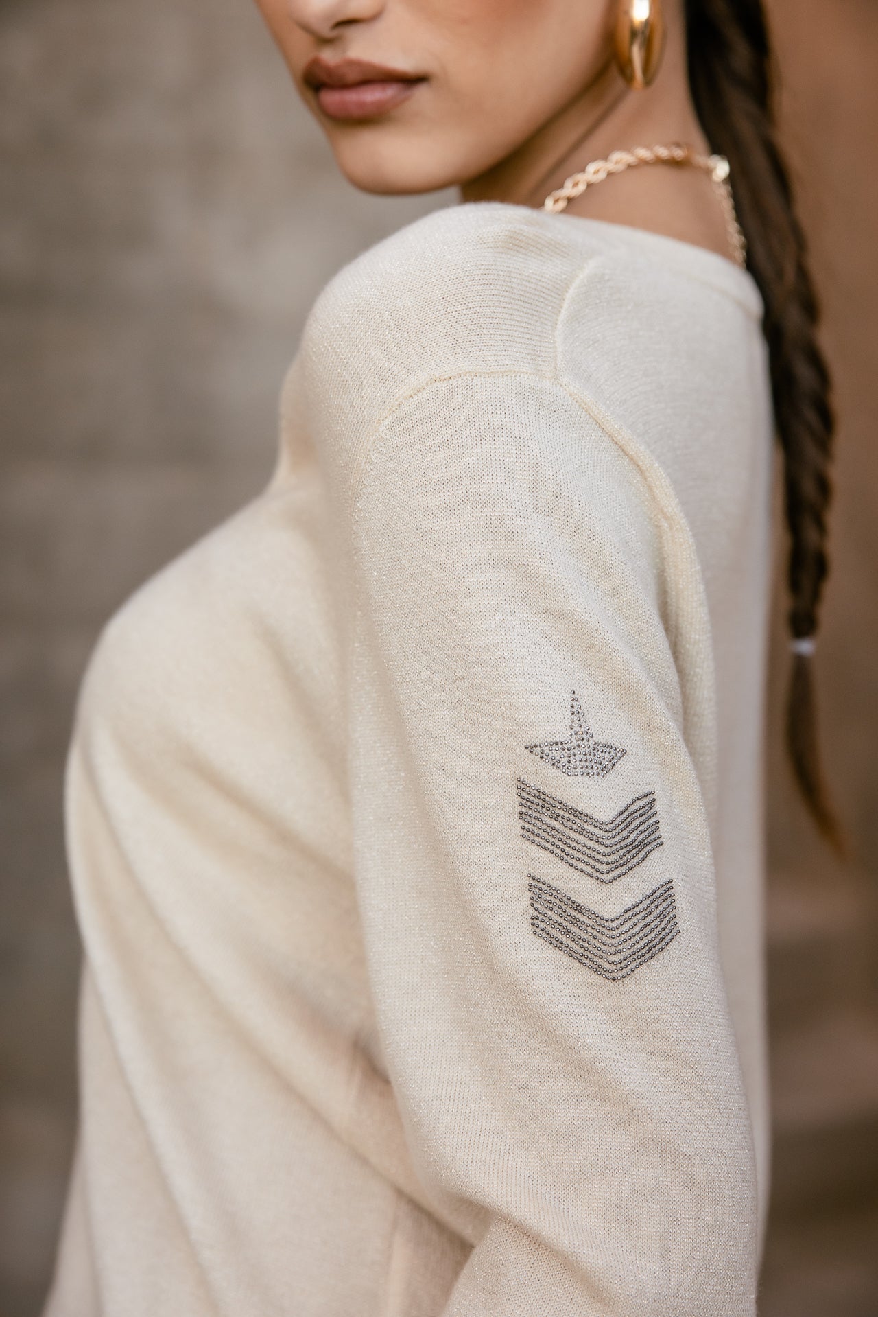 
              

Pull brodé épaule Femme Preem light beige | Freeman T. Porter
            