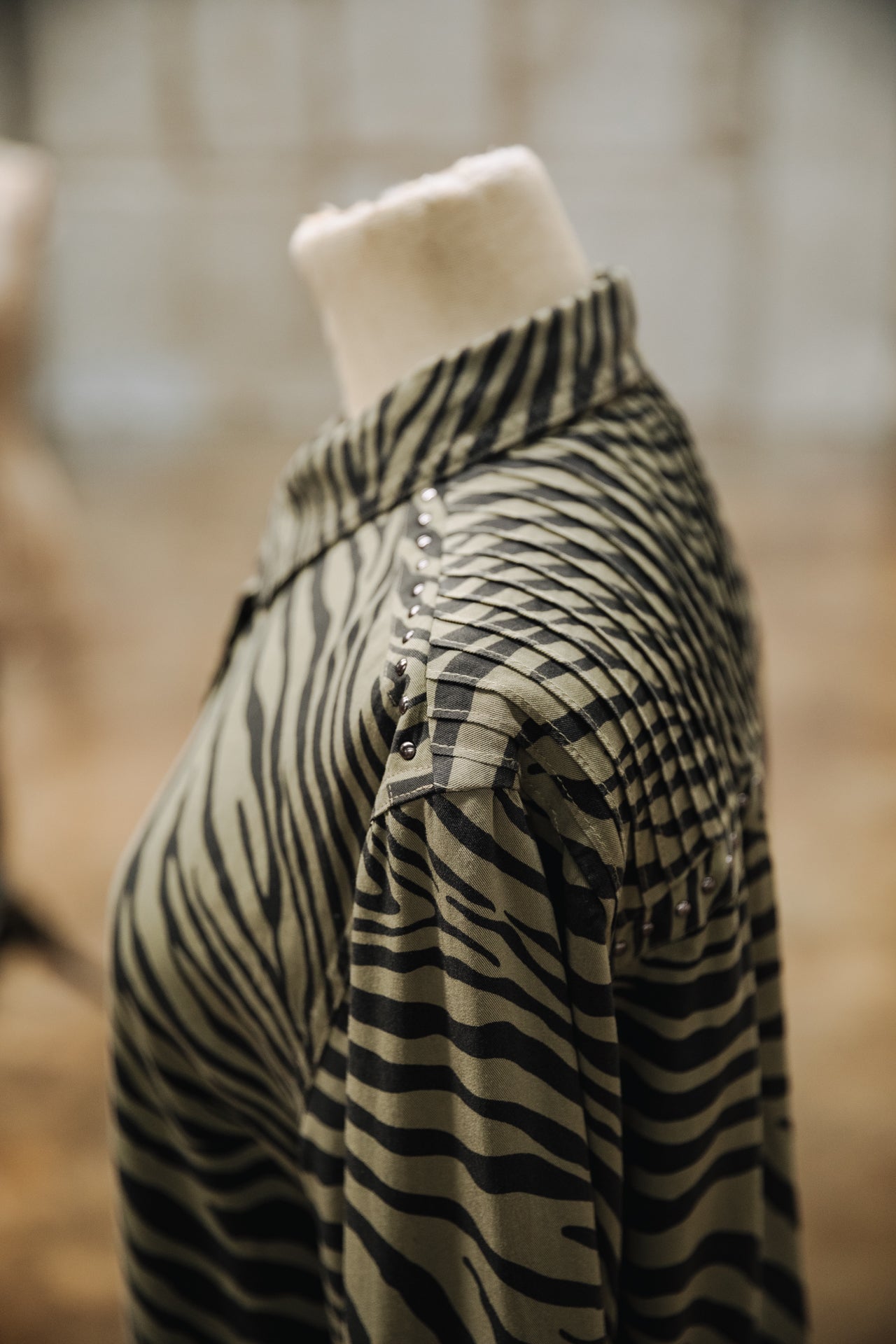 
              

Chemise Imprimée Femme Felicie Svanna dusty olive | Freeman T. Porter
            