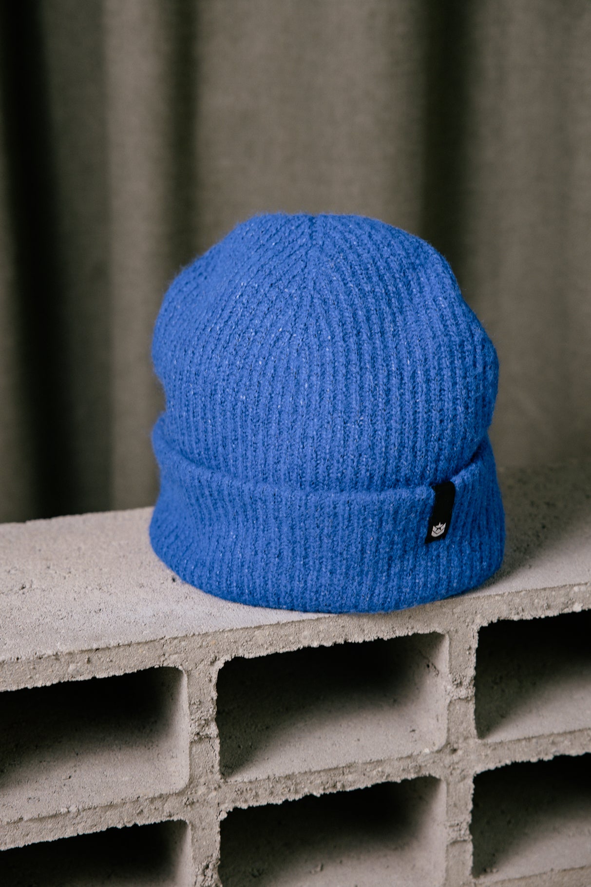   
            

Tapa Mujer Heddie electric blue | Freeman T. Porter
          