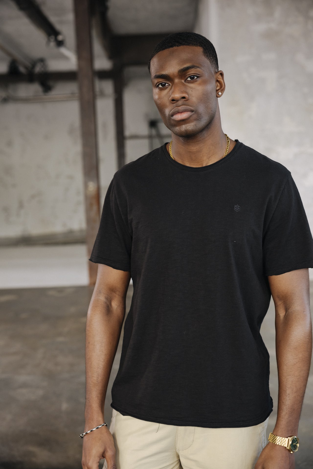 

Camiseta bordada Hombres Chuck Kansas black | Freeman T. Porter