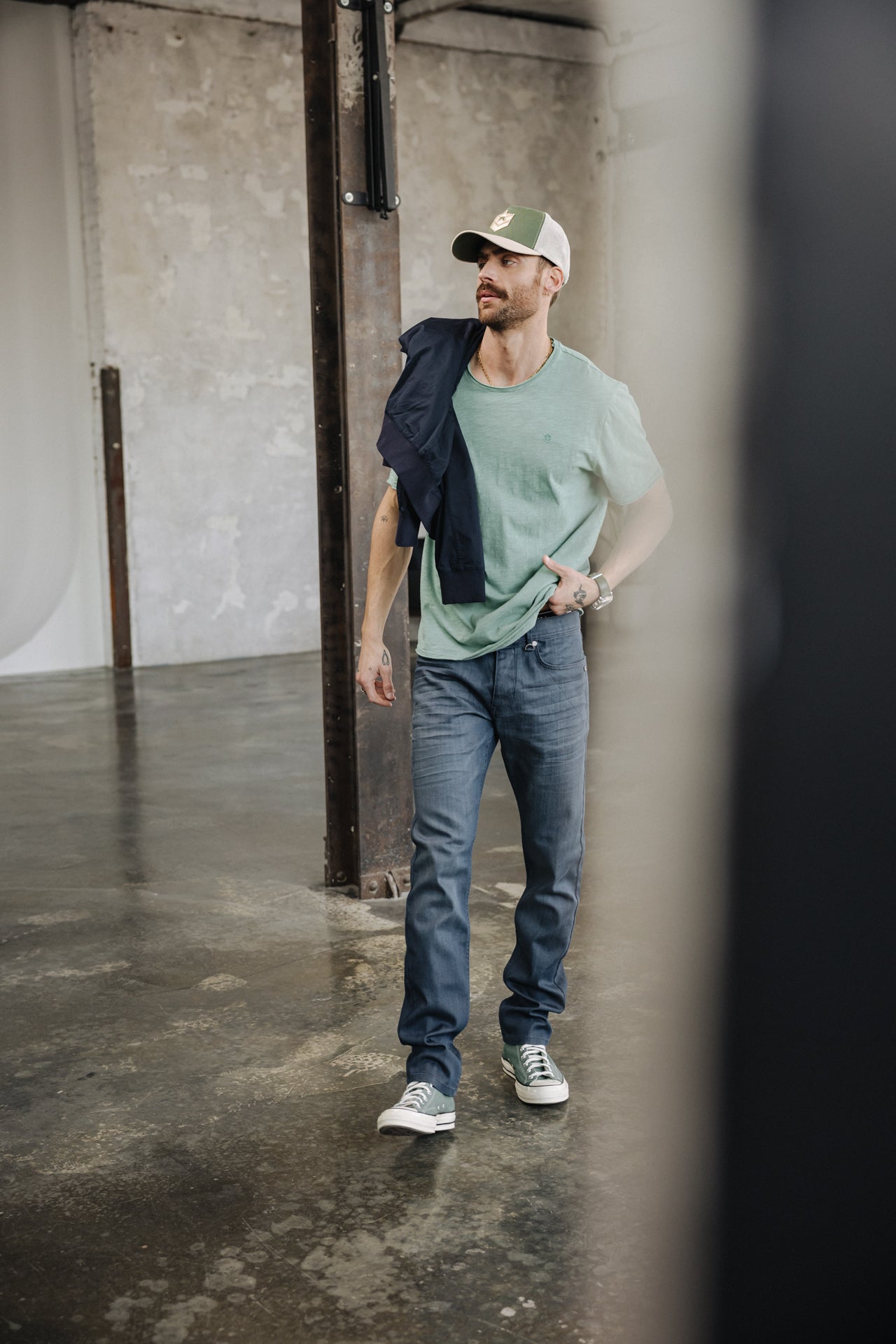 

Camiseta bordada Hombres Chuck Kansas feldspar | Freeman T. Porter