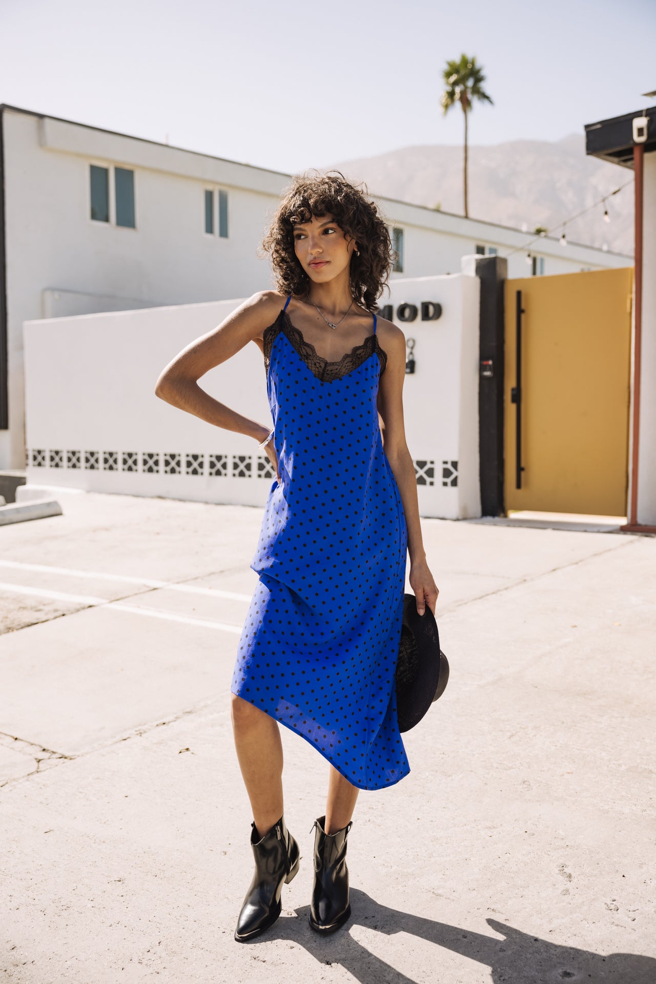   
            

Negligé-Kleid Frau Mia Dots dazzling blue | Freeman T. Porter
          