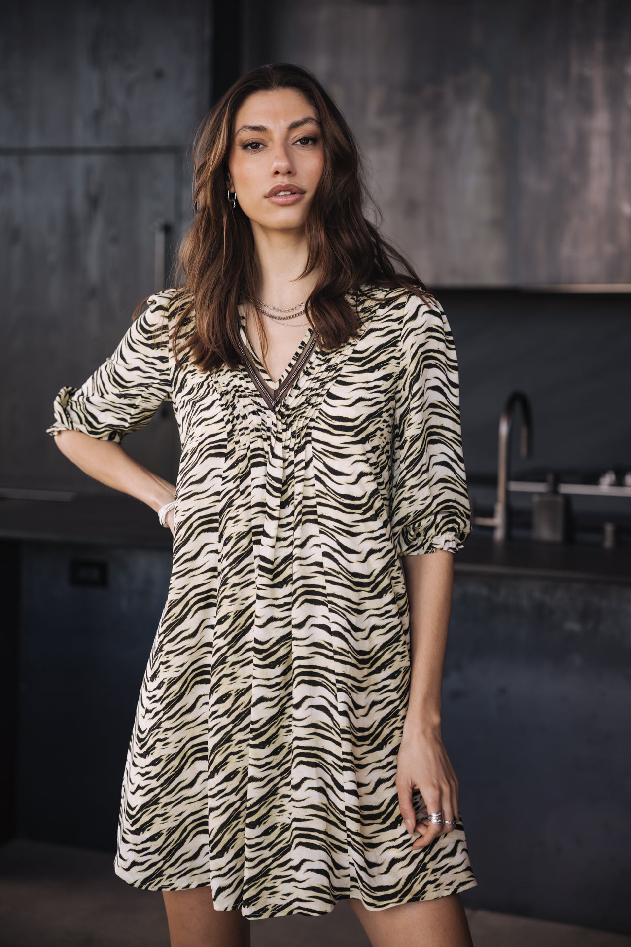   
            

Robe courte Femme Juna Green Tiger original | Freeman T. Porter
          