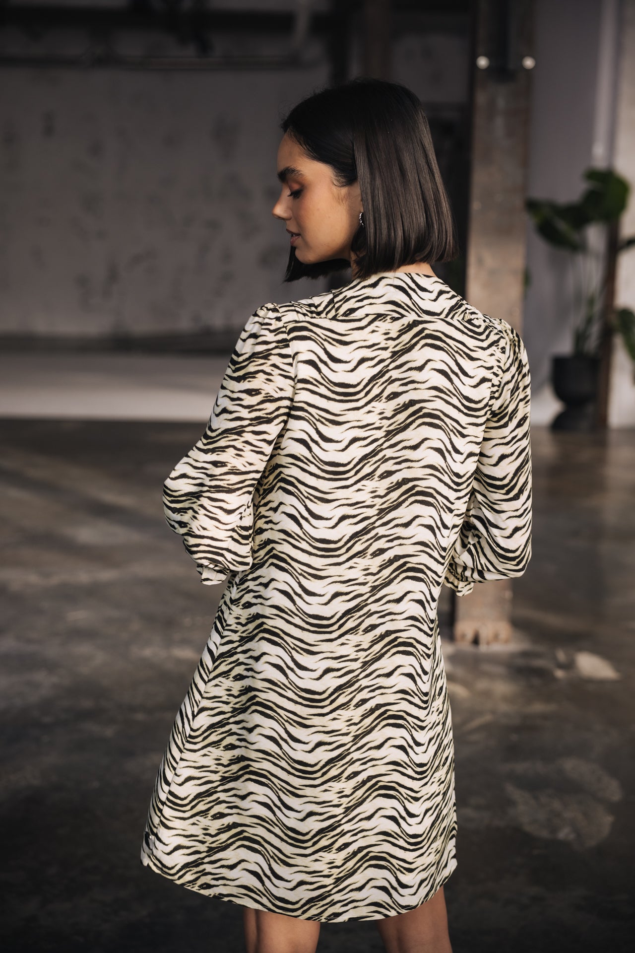 

Vestido corto Mujer Juna Green Tiger original | Freeman T. Porter