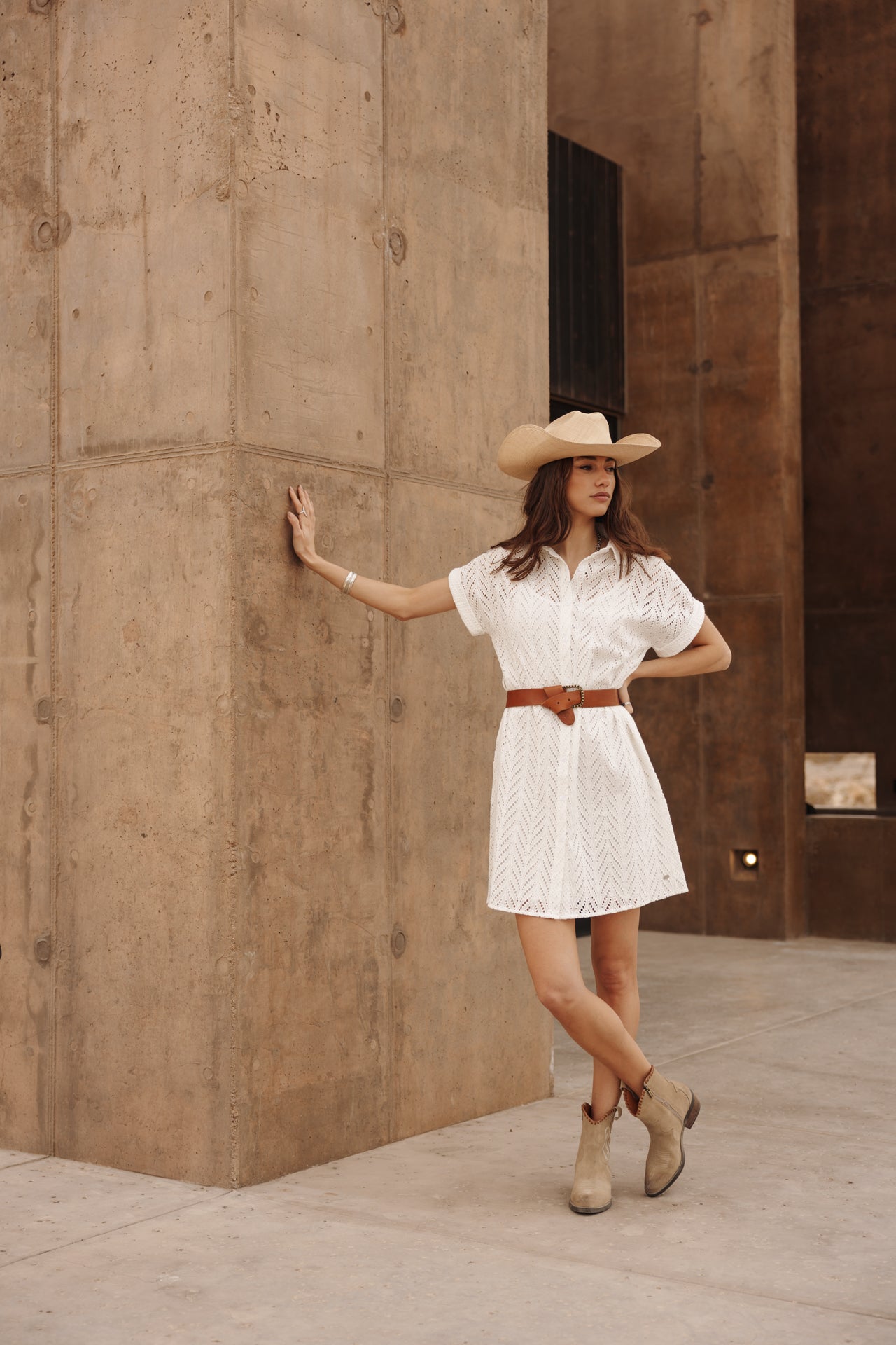 

Robe chemise Femme Raffia Leaf Lace white | Freeman T. Porter