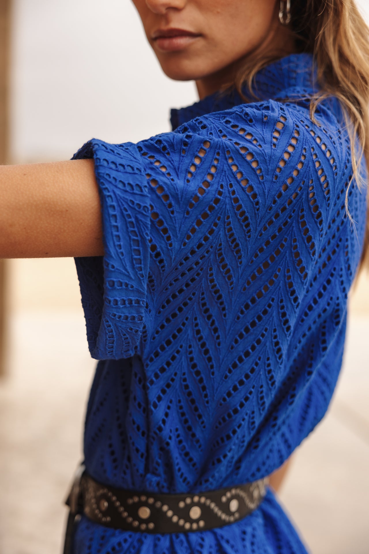 

Robe chemise Femme Raffia Leaf Lace dazzling blue | Freeman T. Porter