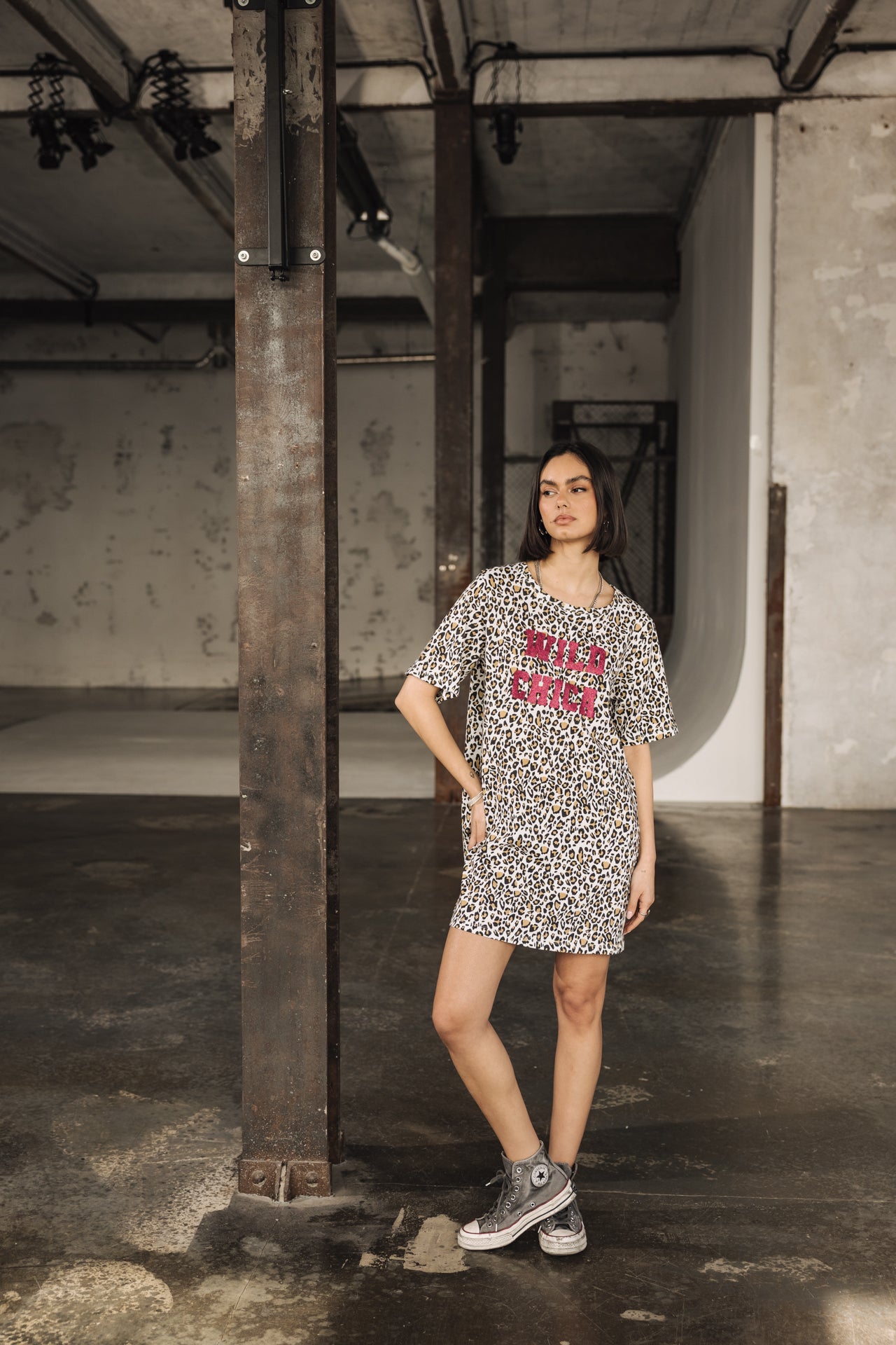 

Robe T-shirt imprimé léopard Femme Reed Leo Glitter off white | Freeman T. Porter
