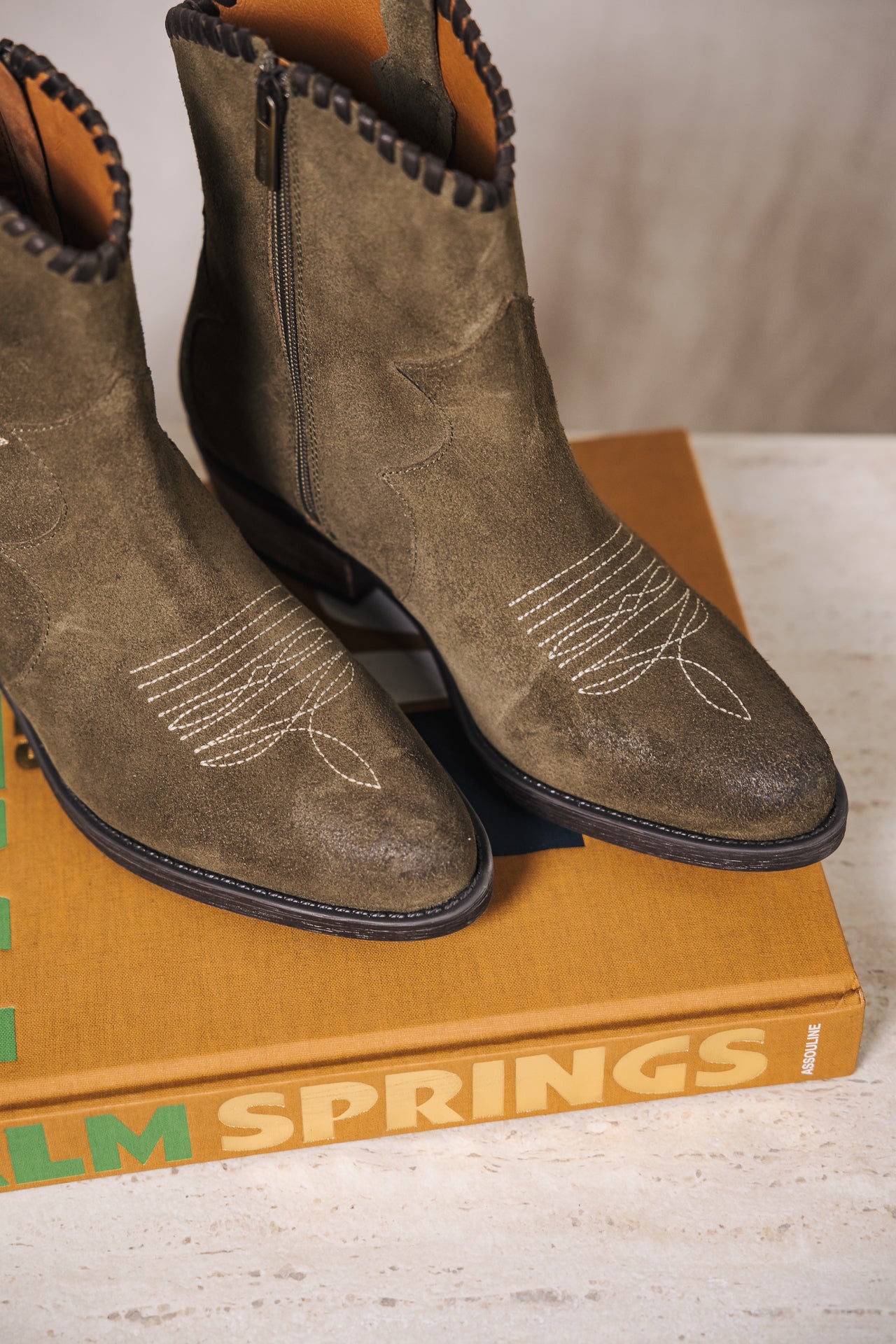 

Suede boots Woman Laurene Suede Embro olive | Freeman T. Porter