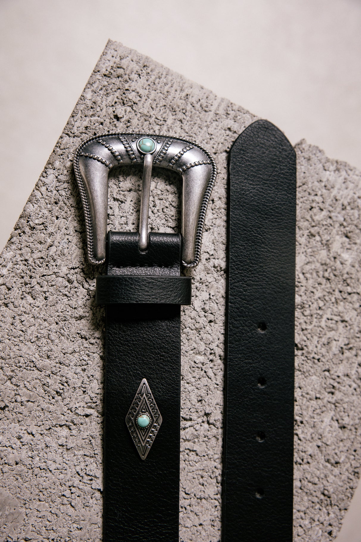 
              

Ceinture en cuir Femme Jayla black | Freeman T. Porter
            