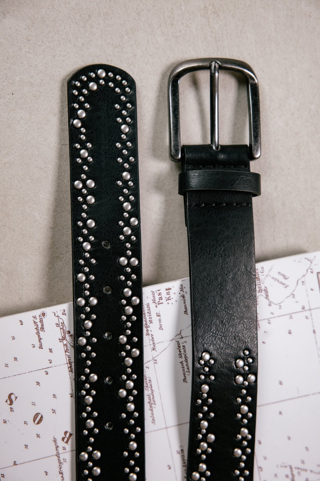 
              

Ceinture en cuir Femme Reesy black | Freeman T. Porter
            