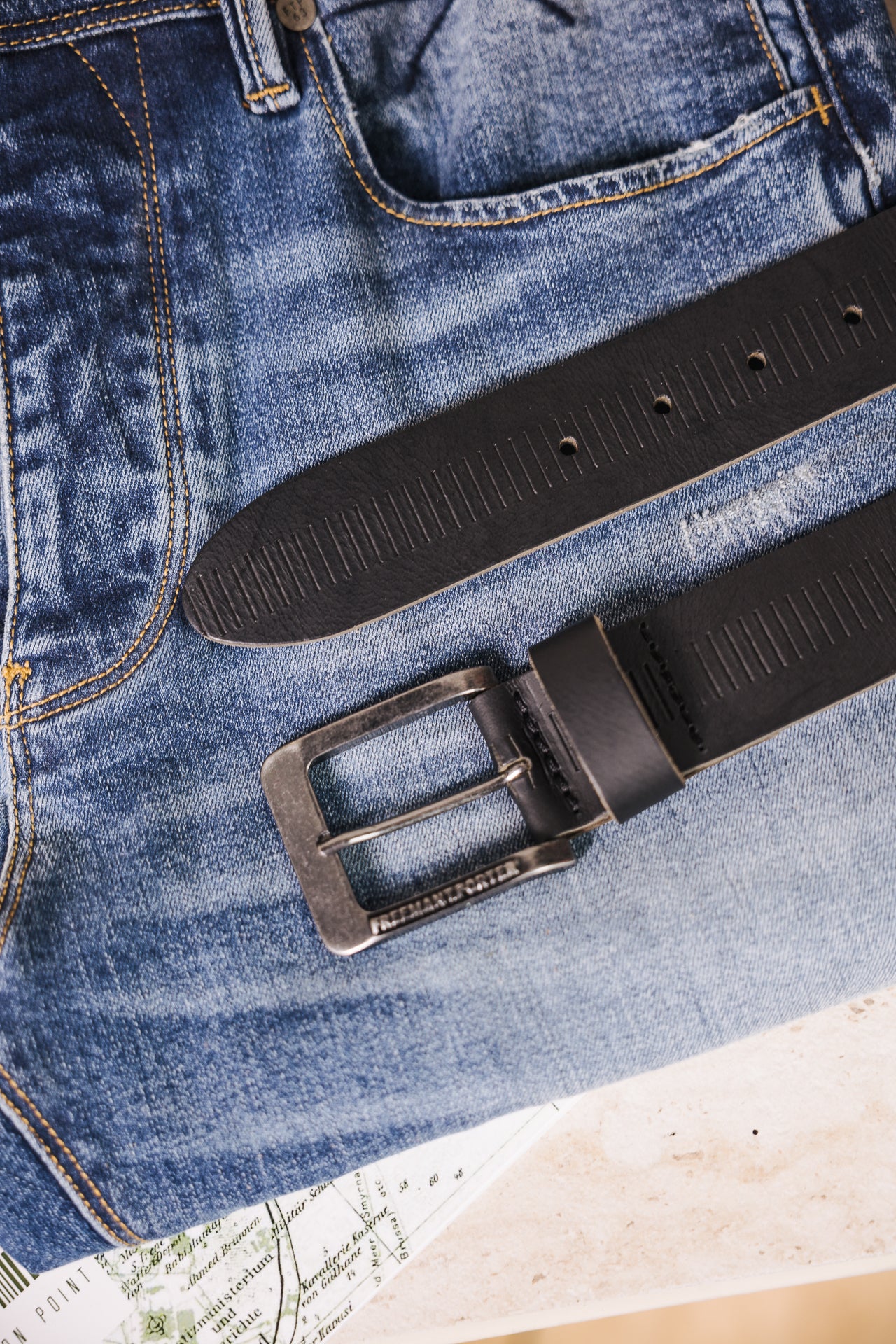 

Leather belt Men Rainer black | Freeman T. Porter