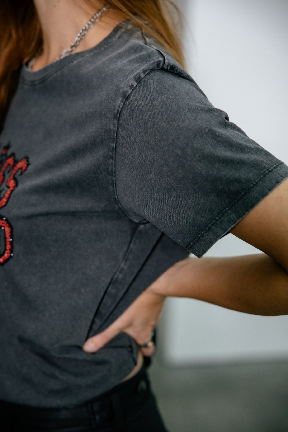 

Camiseta con estampado de strass Mujer Suria Bliss Legend carbone | Freeman T. Porter