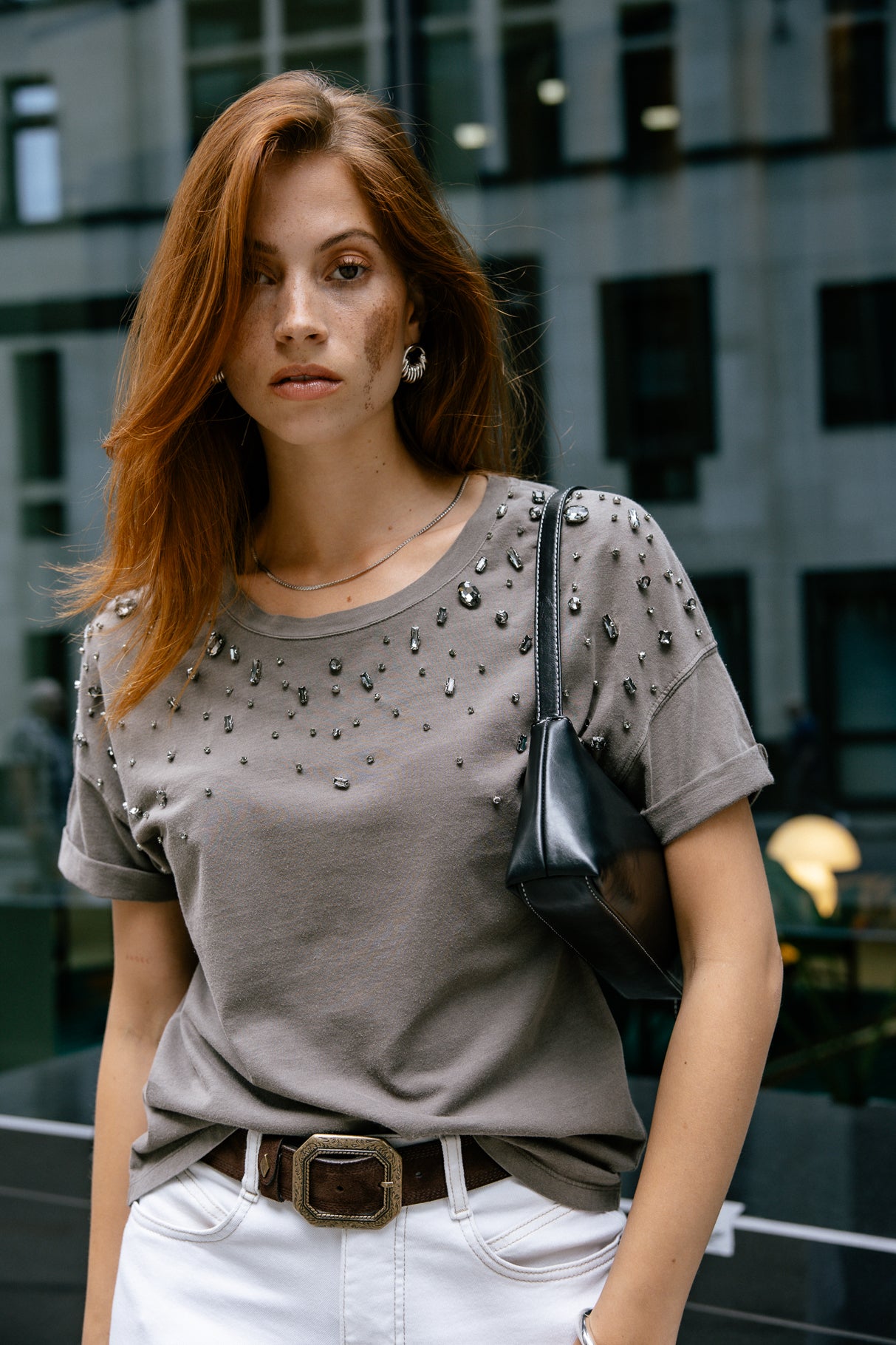   
            

T-shirt diamants Femme Tomia Grunge steeple grey | Freeman T. Porter
          