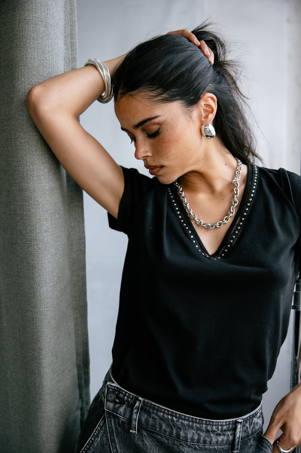 

T-shirt col V Femme Taile Studs black | Freeman T. Porter