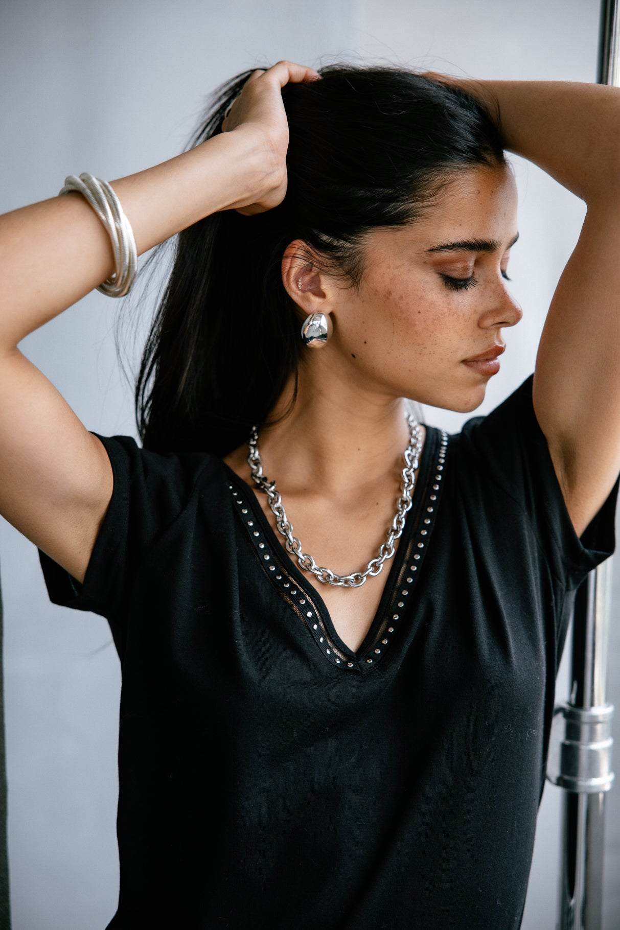 

T-shirt col V Femme Taile Studs black | Freeman T. Porter
