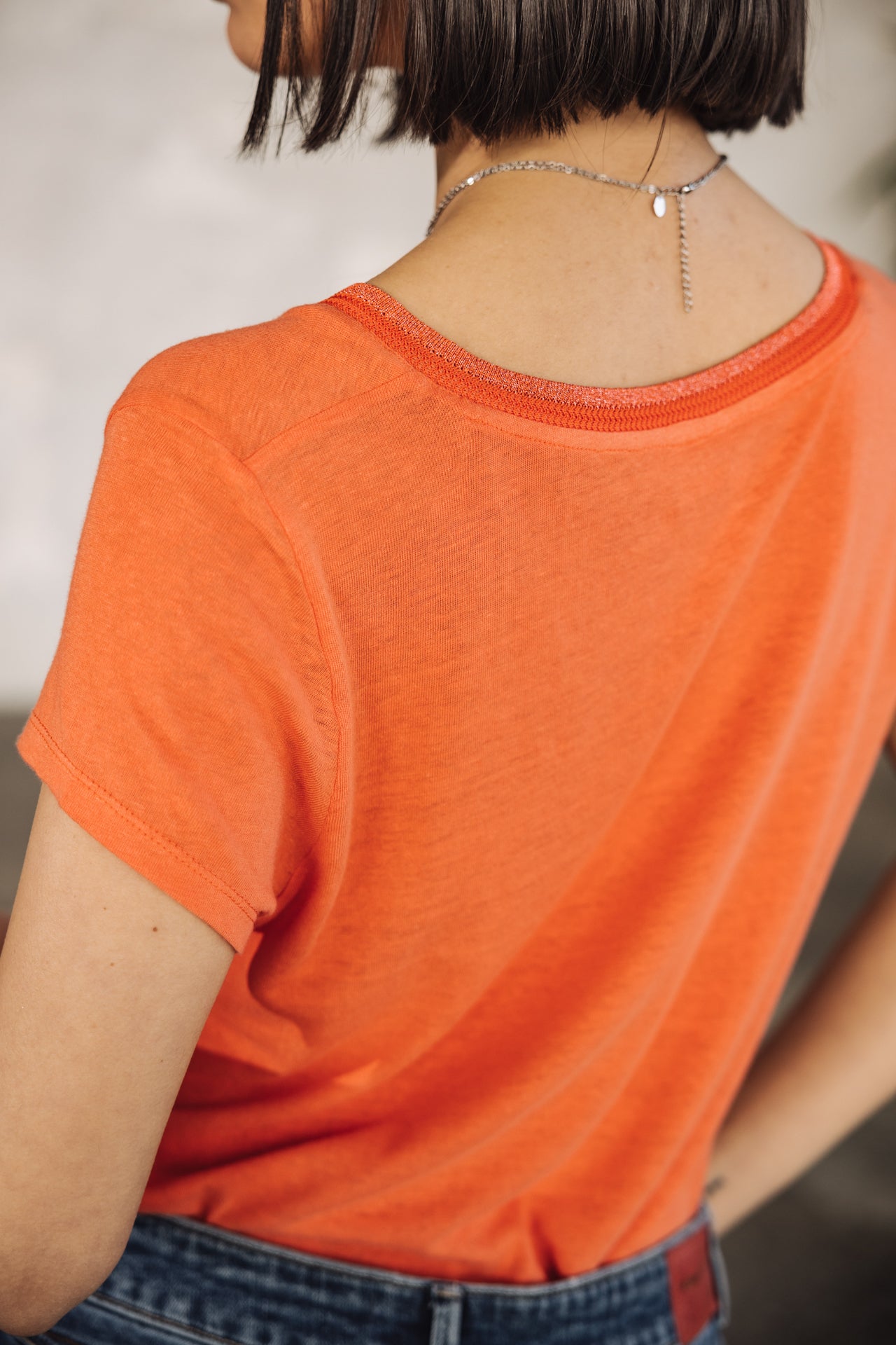 
              

T-shirt col V Femme Taile Ribbon coral | Freeman T. Porter
            