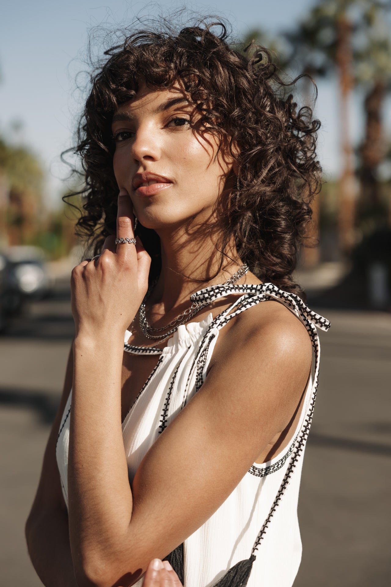 

Loose-fitting top with tassel straps Woman Trolly Plain off white | Freeman T. Porter