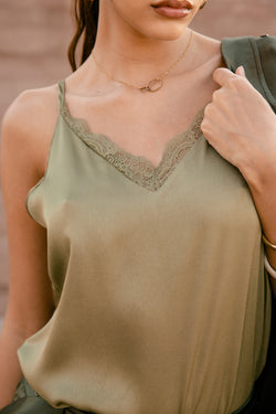 

Top nuisette Femme Seliane Plain deep lichen green | Freeman T. Porter
