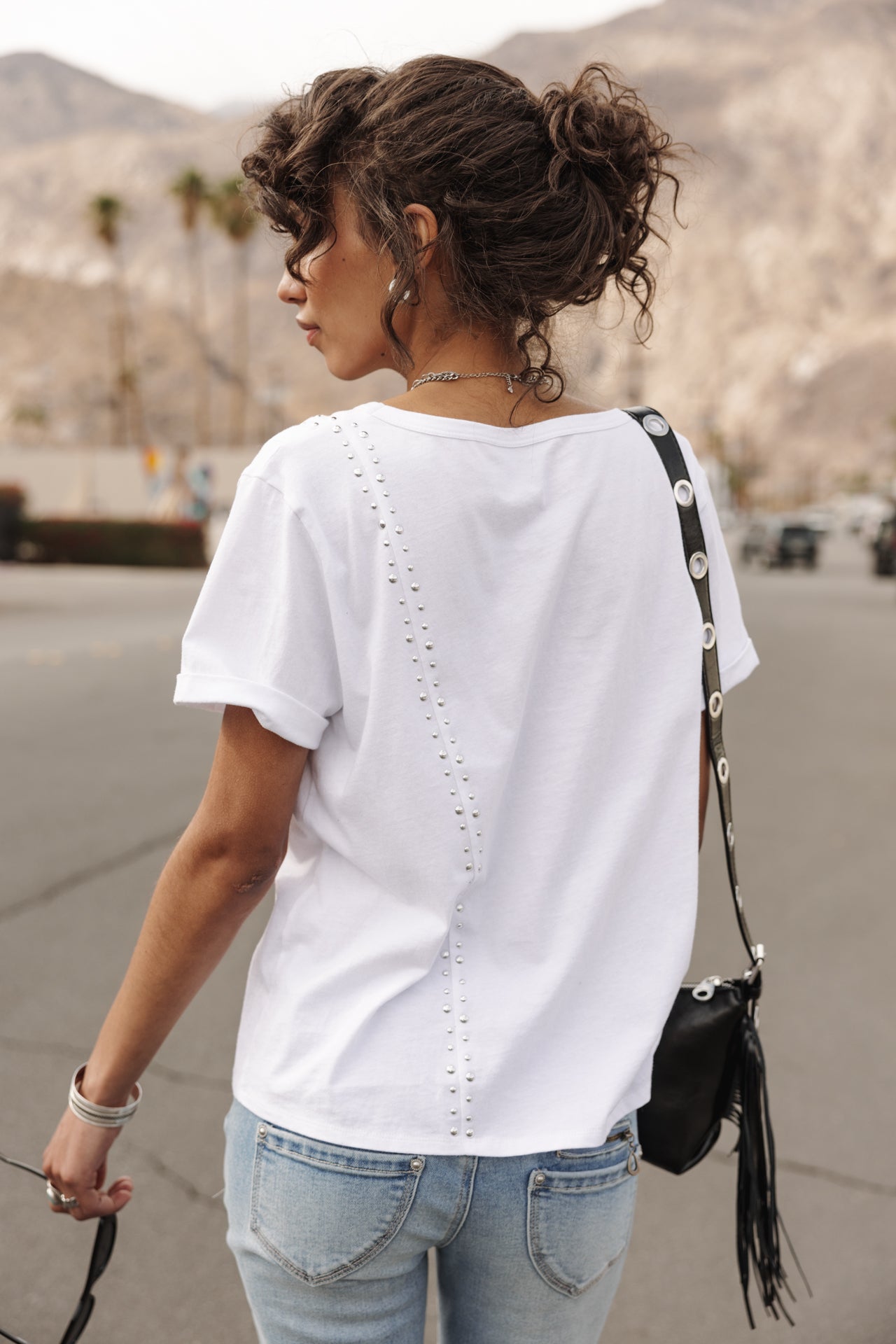 

Studded V-neck T-shirt Woman Tribeta white | Freeman T. Porter