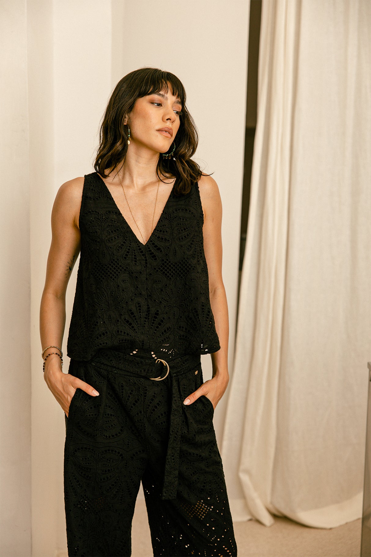 

Combinaison broderie anglaise Femme Carmane Lace black | Freeman T. Porter