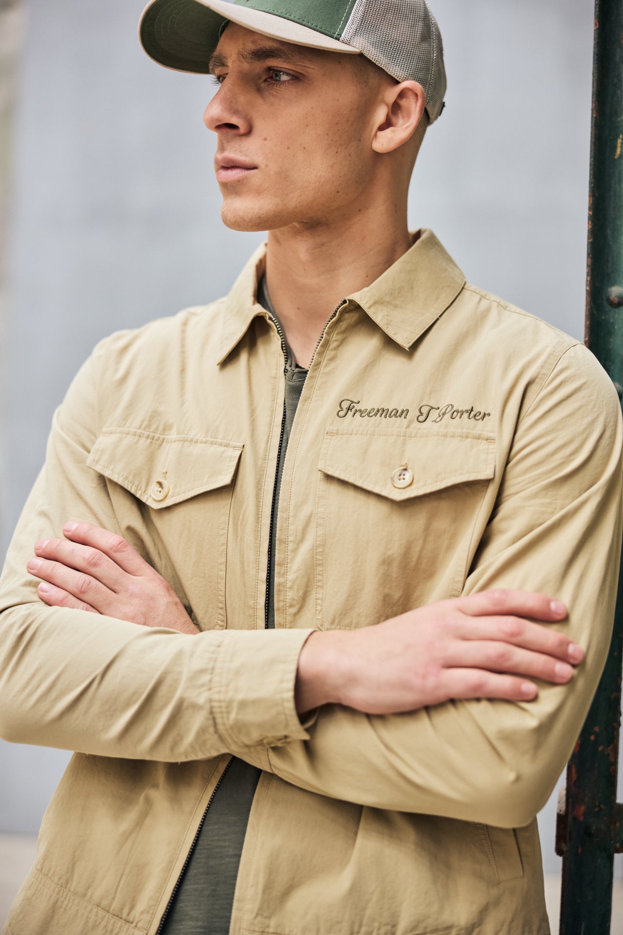 

Veste avec broderie et patch Homme Antonio Trek farm beige | Freeman T. Porter