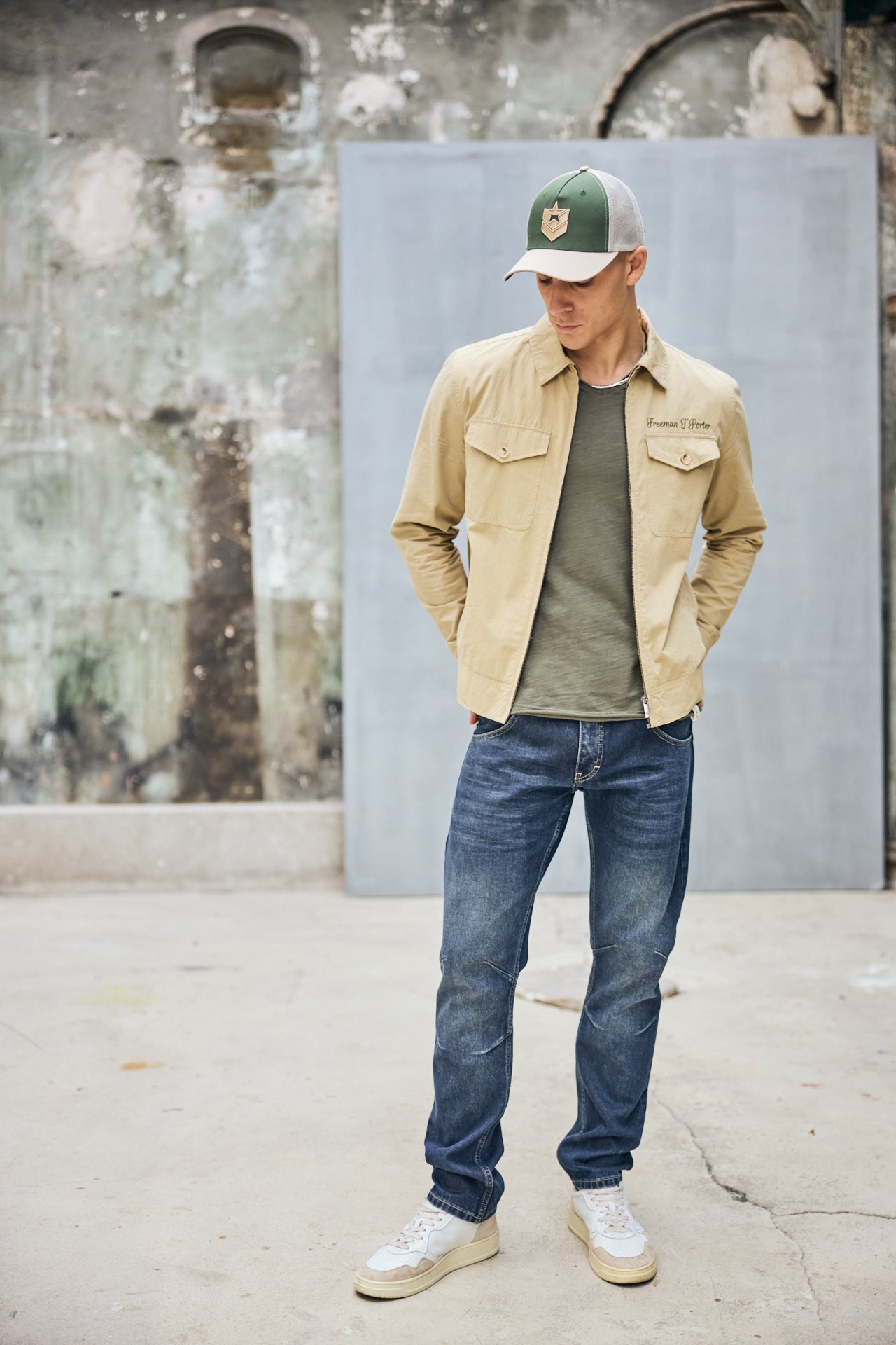 

Veste avec broderie et patch Homme Antonio Trek farm beige | Freeman T. Porter
