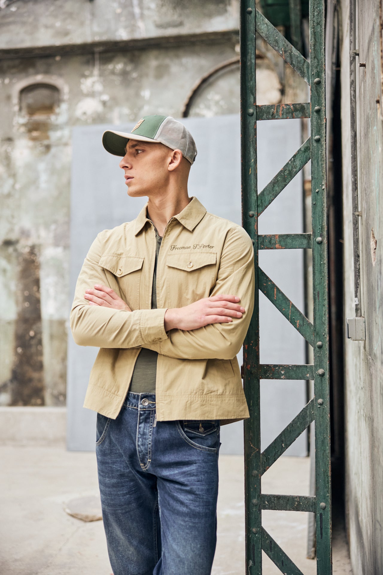 

Veste avec broderie et patch Homme Antonio Trek farm beige | Freeman T. Porter