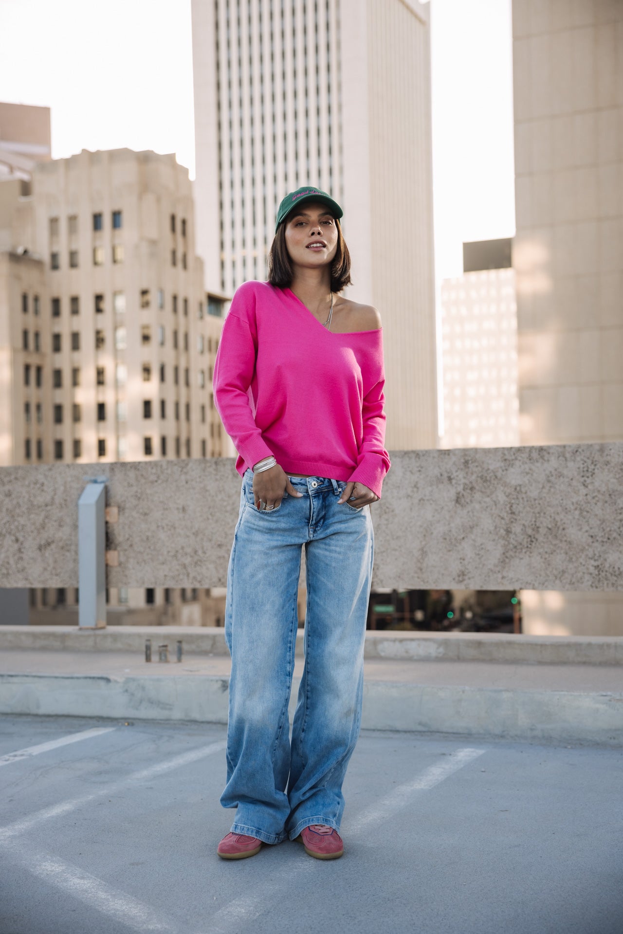 

V-neck sweater Woman Isabel Summer electric fushia | Freeman T. Porter