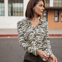

Camisa con detalles de tachuelas Mujer Crizia Green Tiger original | Freeman T. Porter