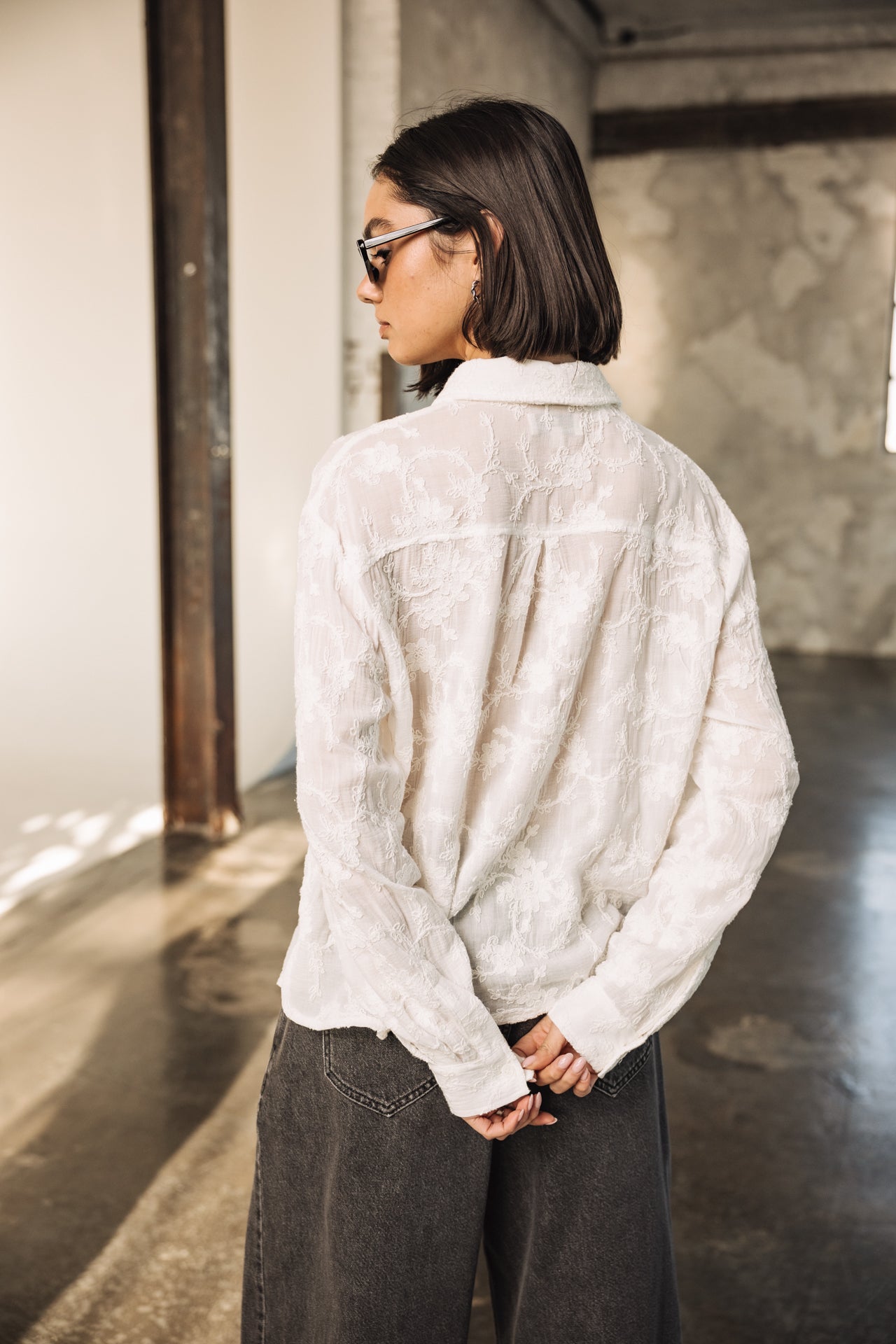 

Besticktes Hemd Frau Tickya Embroidery white | Freeman T. Porter