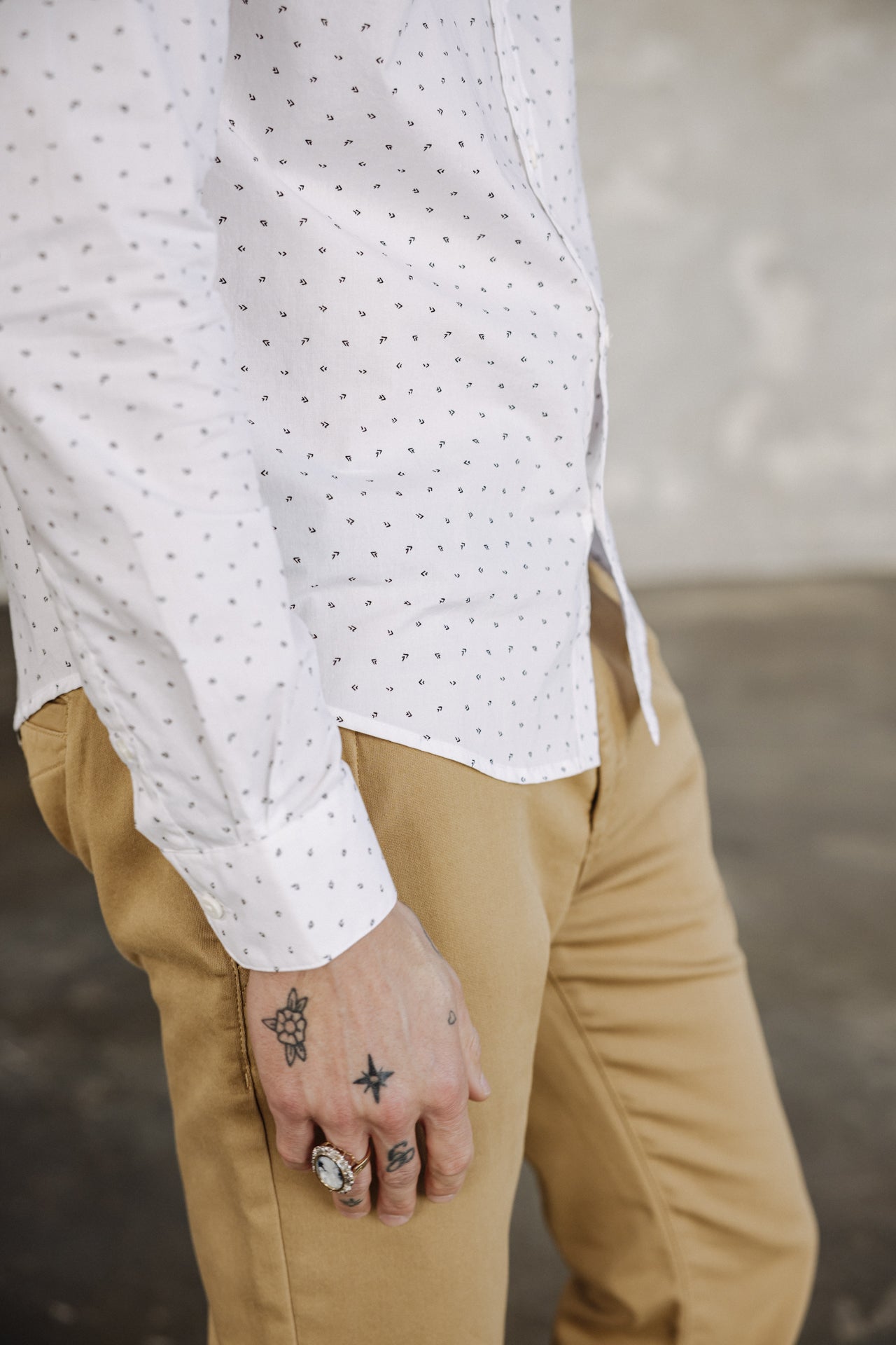 

Eng anliegendes Hemd Mann Yoris Pequenio off white | Freeman T. Porter