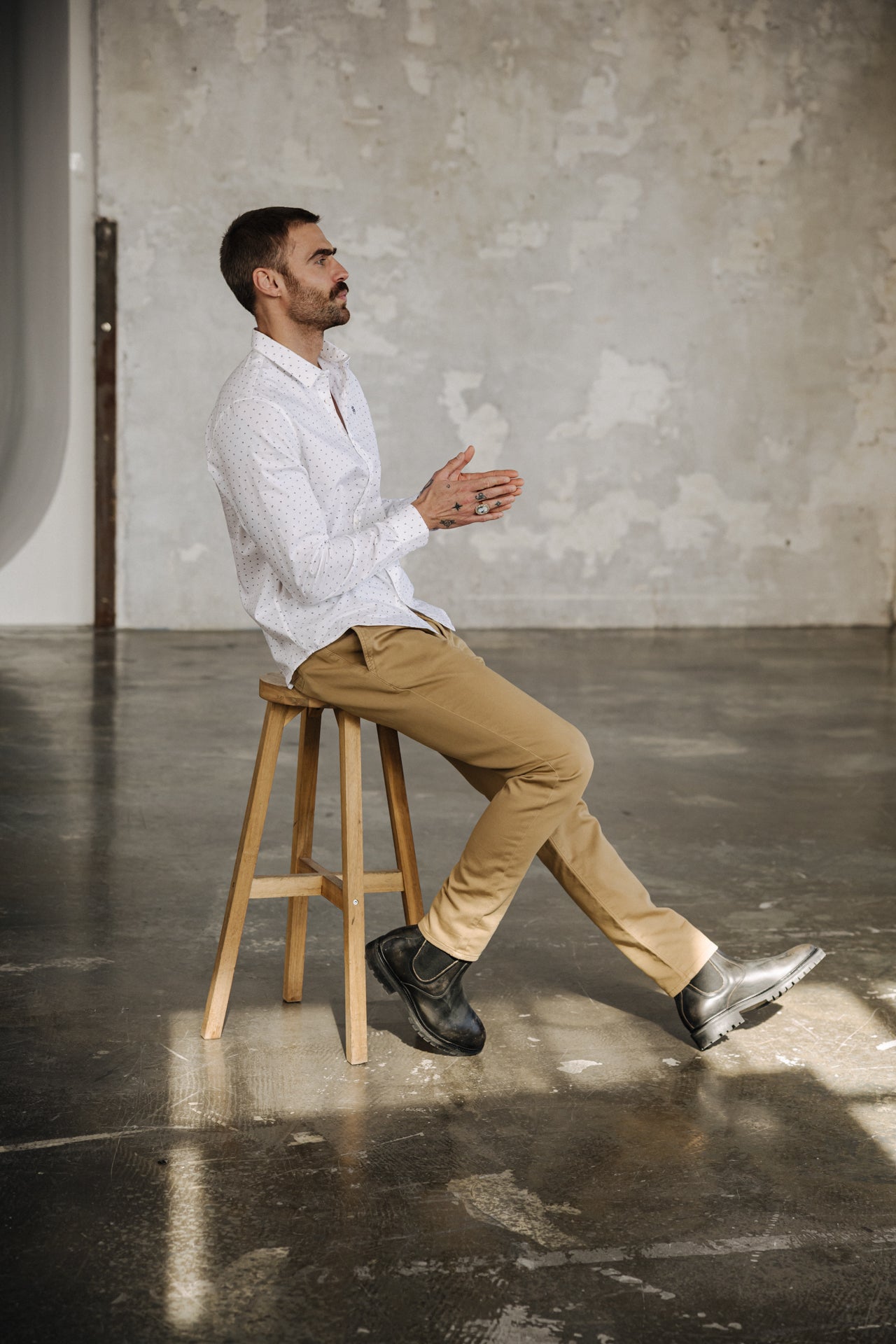 

Eng anliegendes Hemd Mann Yoris Pequenio off white | Freeman T. Porter
