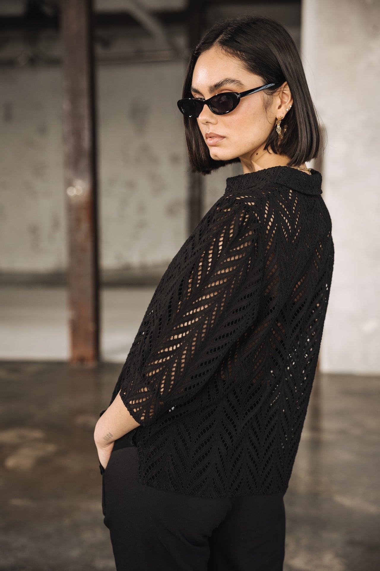 
              

Broderie anglaise shirt Woman Cresia black | Freeman T. Porter
            