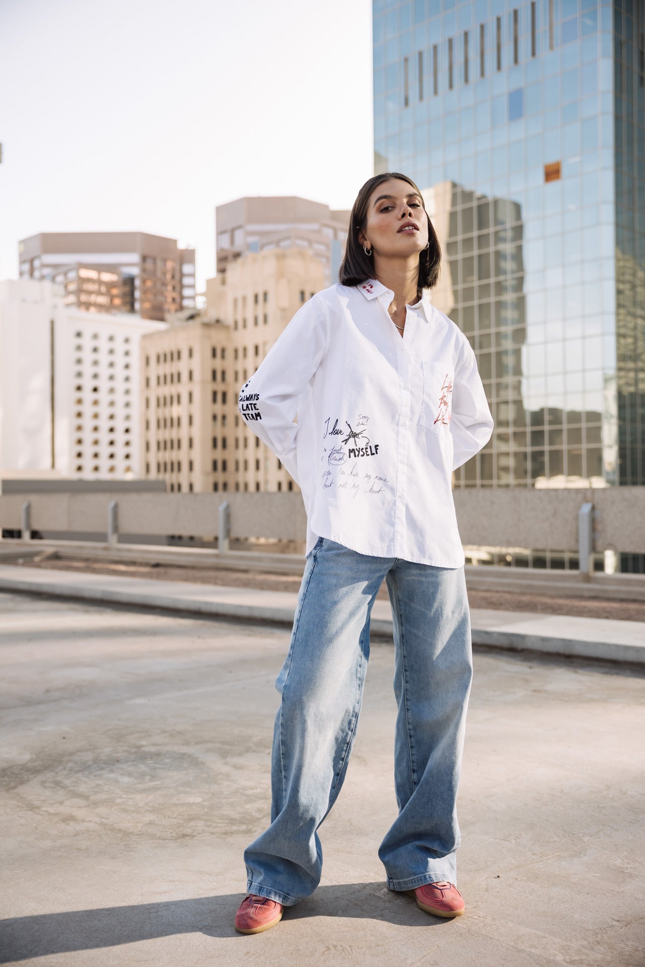 

Chemise brodée Femme Chestine Boyfriend Graf snow white | Freeman T. Porter