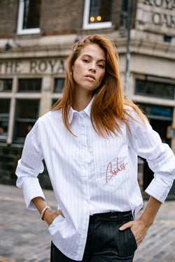 

Gestreiftes und besticktes Hemd Damen Chestine Boyfriend white | Freeman T. Porter