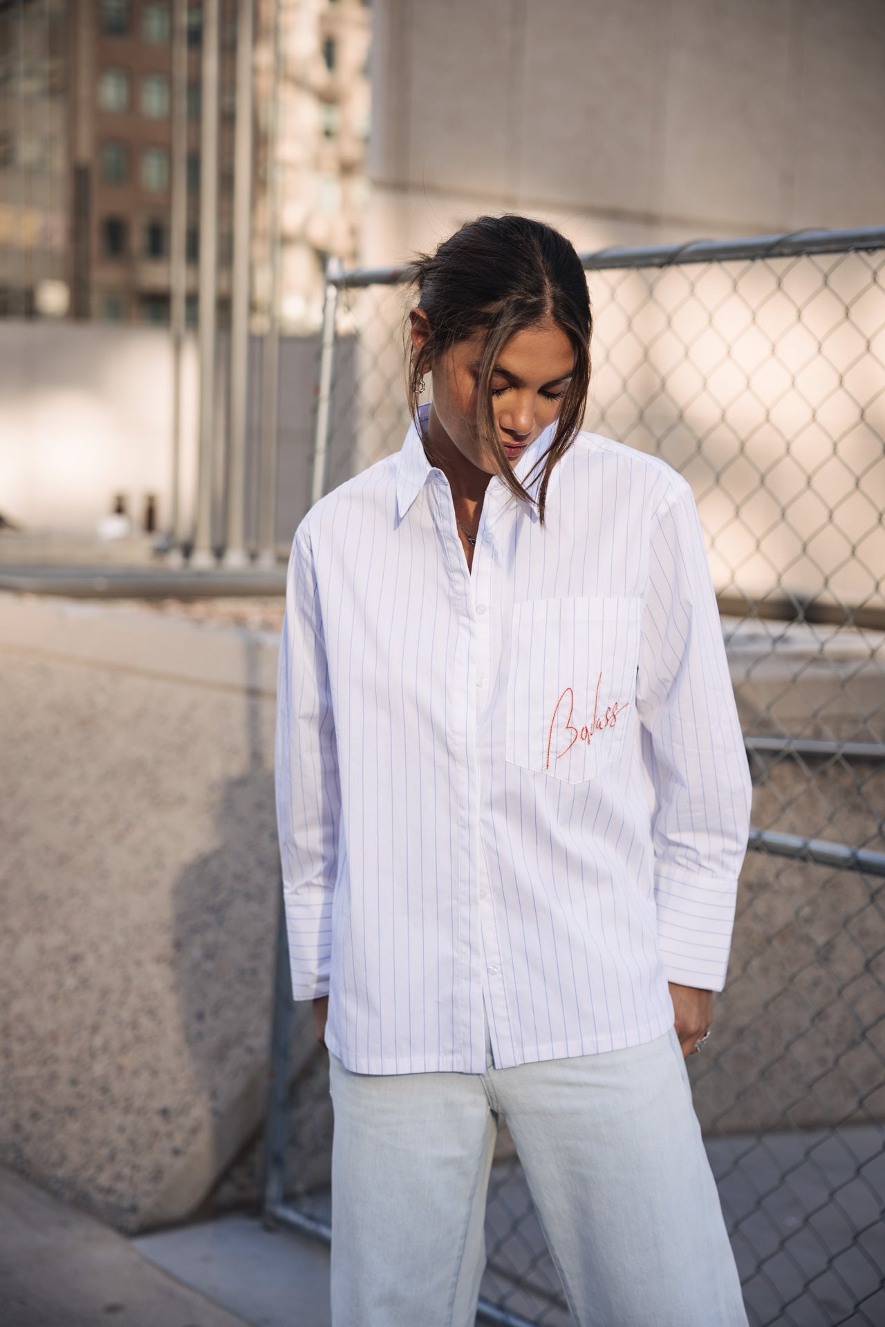 

Chemise rayée et brodée Femme Chestine Boyfriend white | Freeman T. Porter