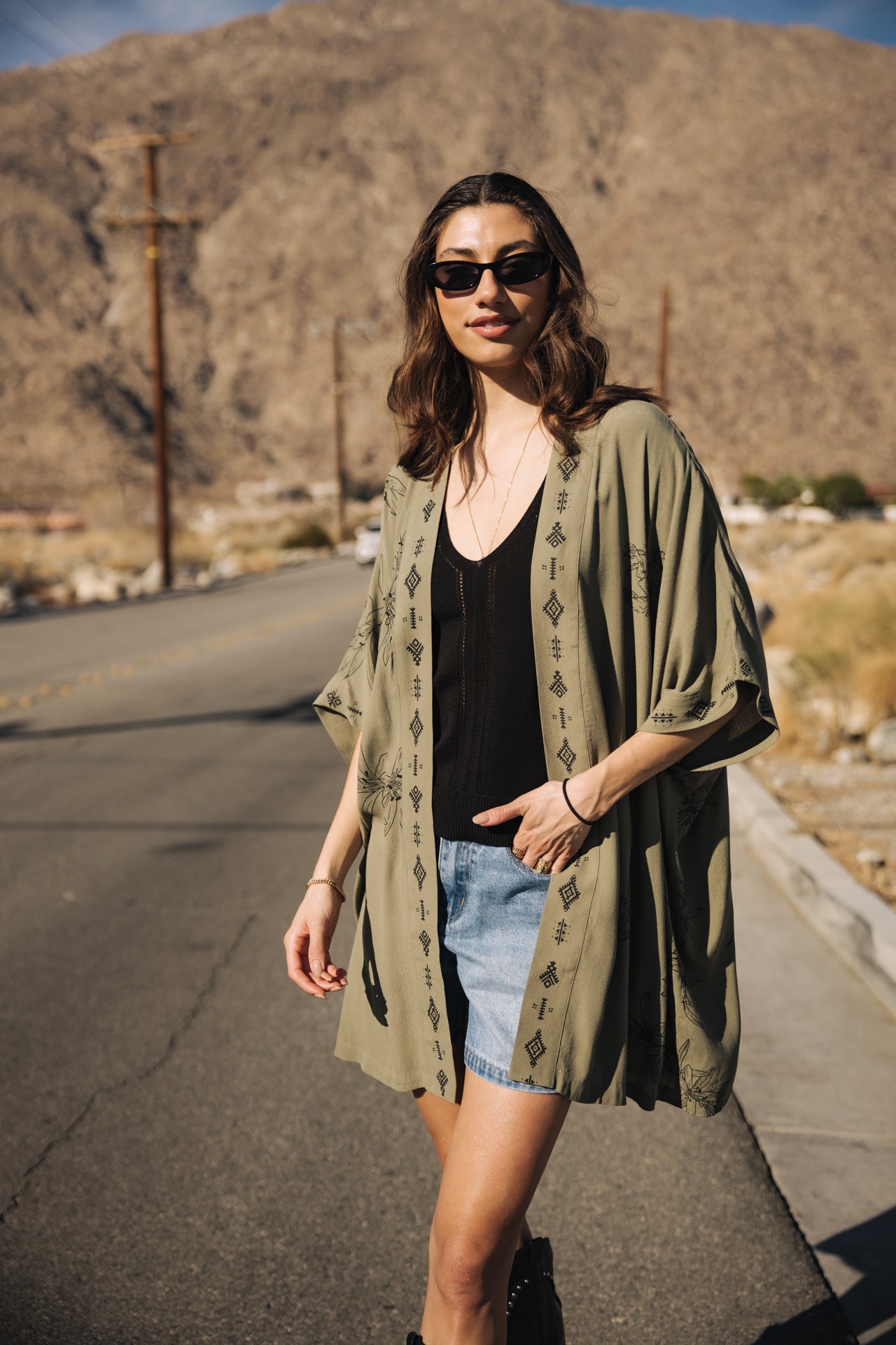   
            

Kimono à motifs Femme Kanna Sahara Trip deep lichen green | Freeman T. Porter
          