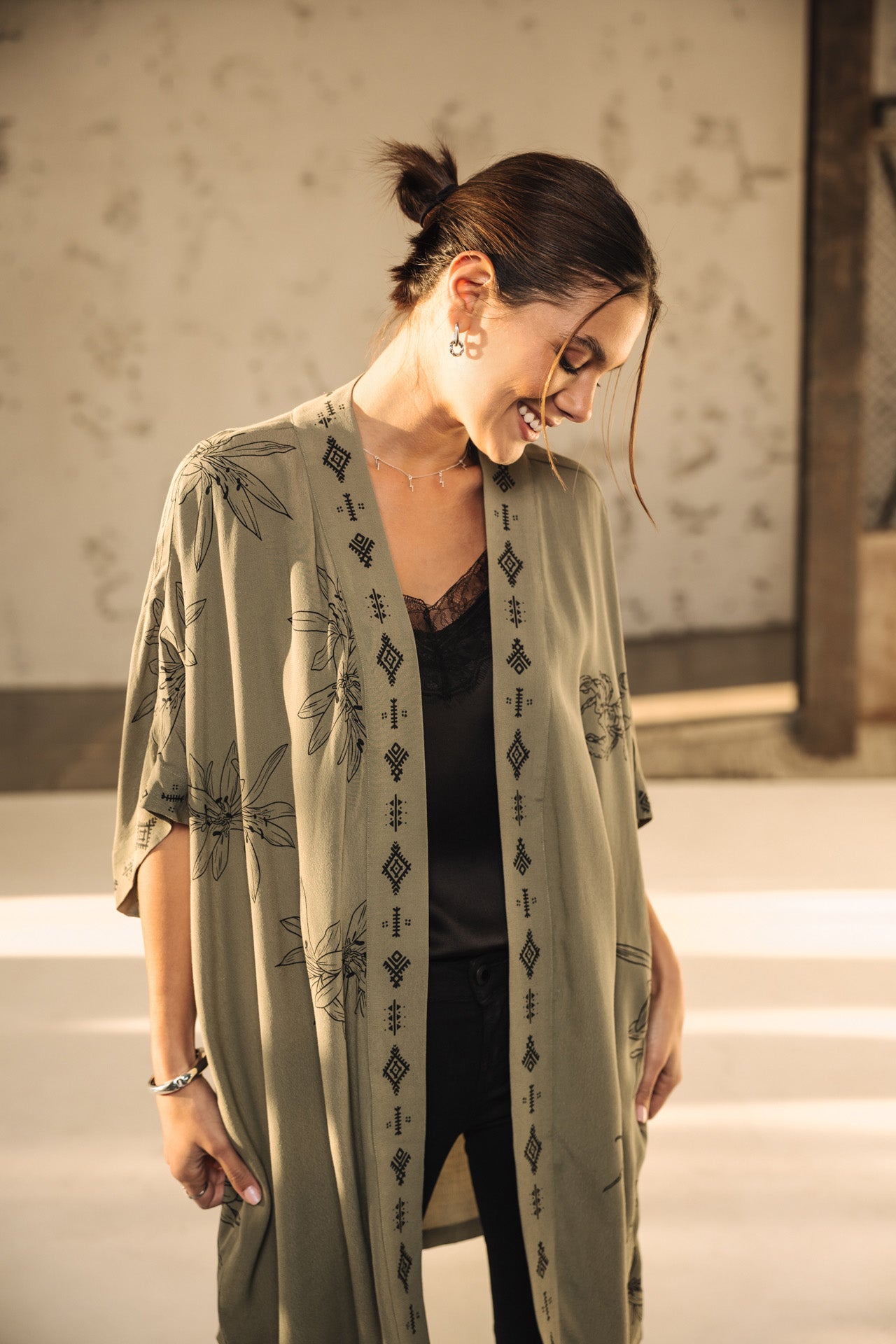 

Kimono estampado Mujer Kanna Sahara Trip deep lichen green | Freeman T. Porter
