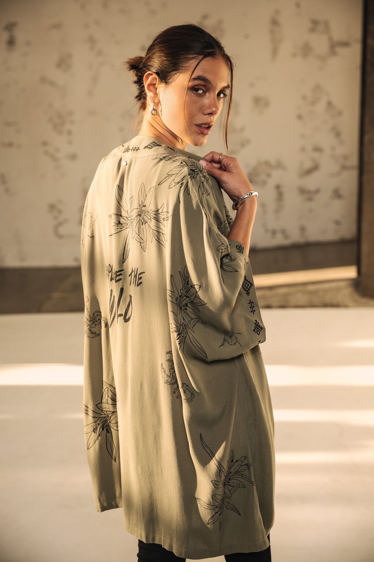

Kimono estampado Mujer Kanna Sahara Trip deep lichen green | Freeman T. Porter