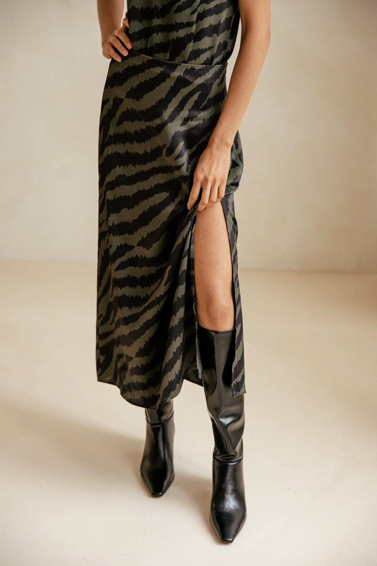   
            

Jupe imprimée Femme Justelle Zebra Shades khaki print | Freeman T. Porter
          