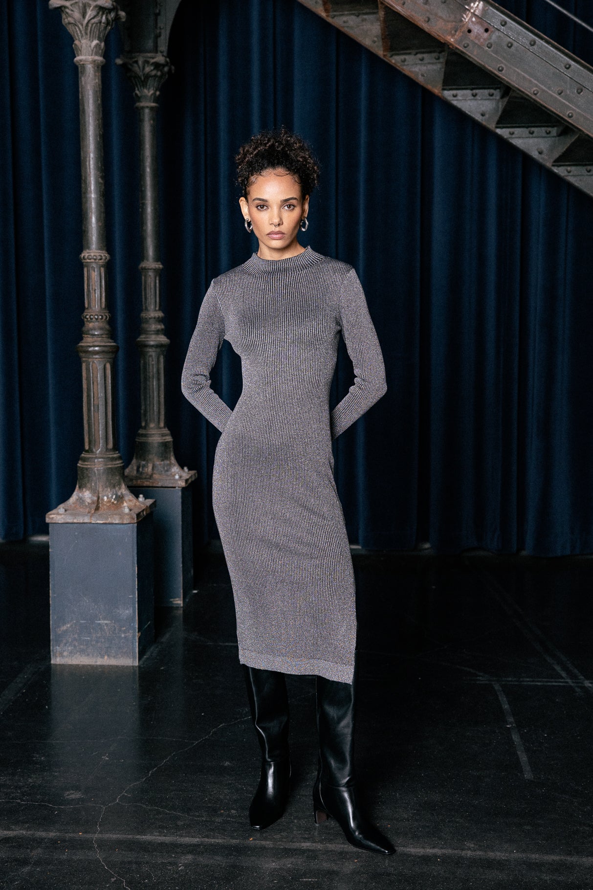 

Long Robel with lurex Women Toriane carbone | Freeman T. Porter