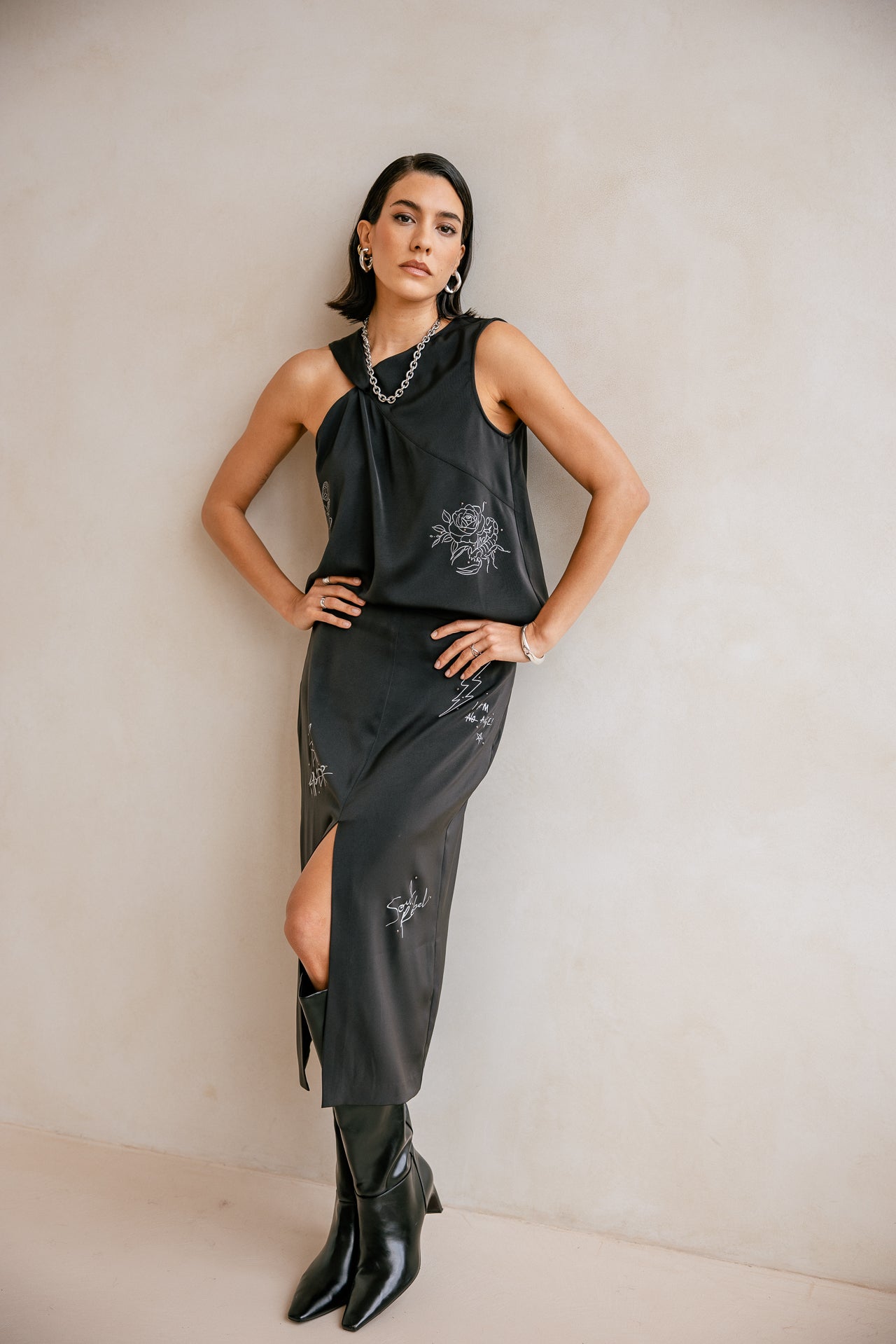   
            

Satin skirt Women Jossina Symbol black | Freeman T. Porter
          