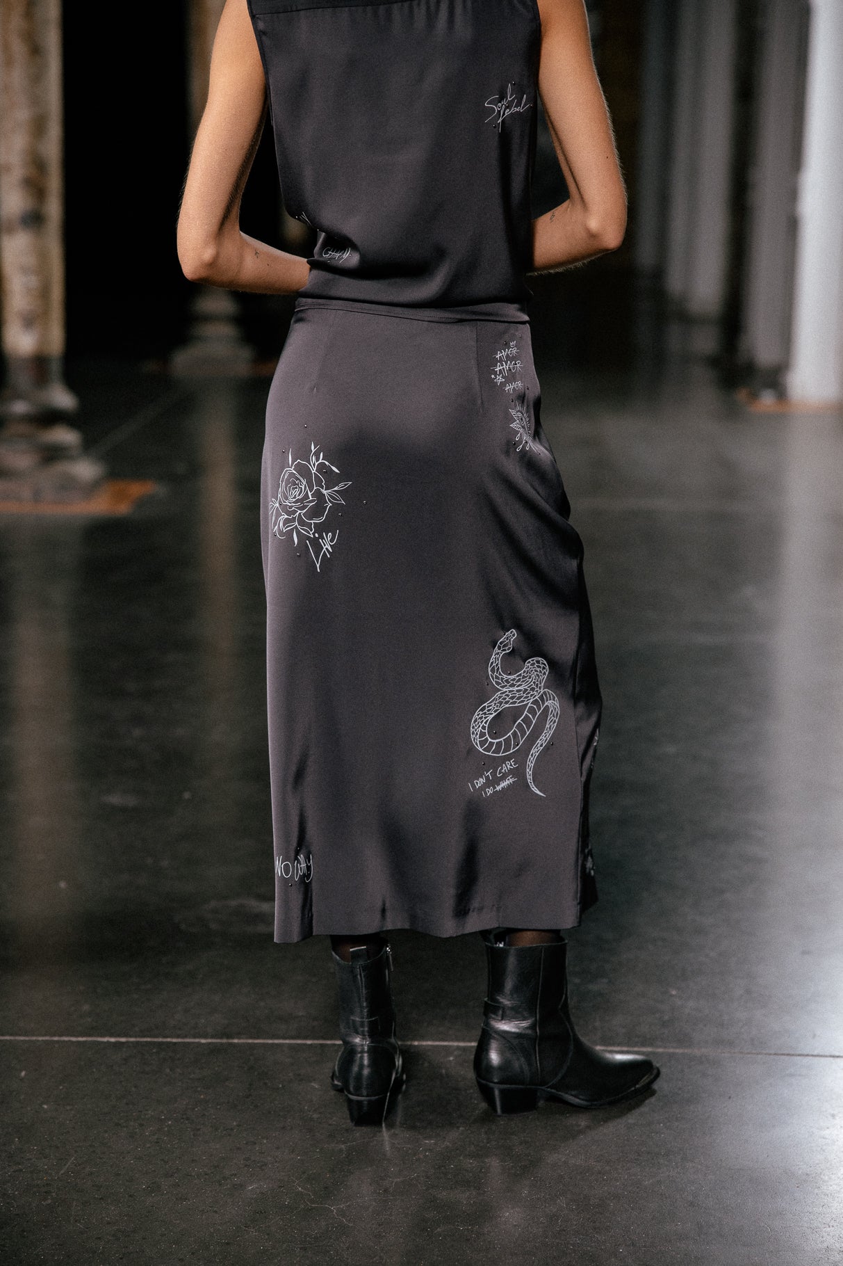 

Jupe en satin Femme Jossina Symbol black | Freeman T. Porter