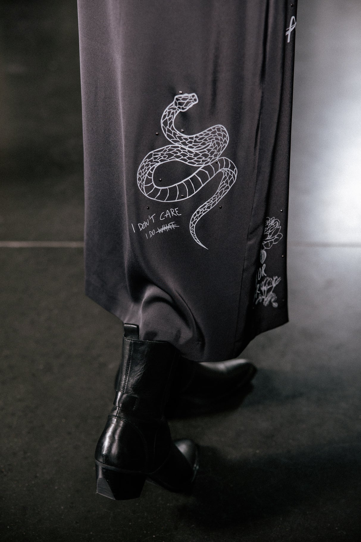 

Jupe en satin Femme Jossina Symbol black | Freeman T. Porter