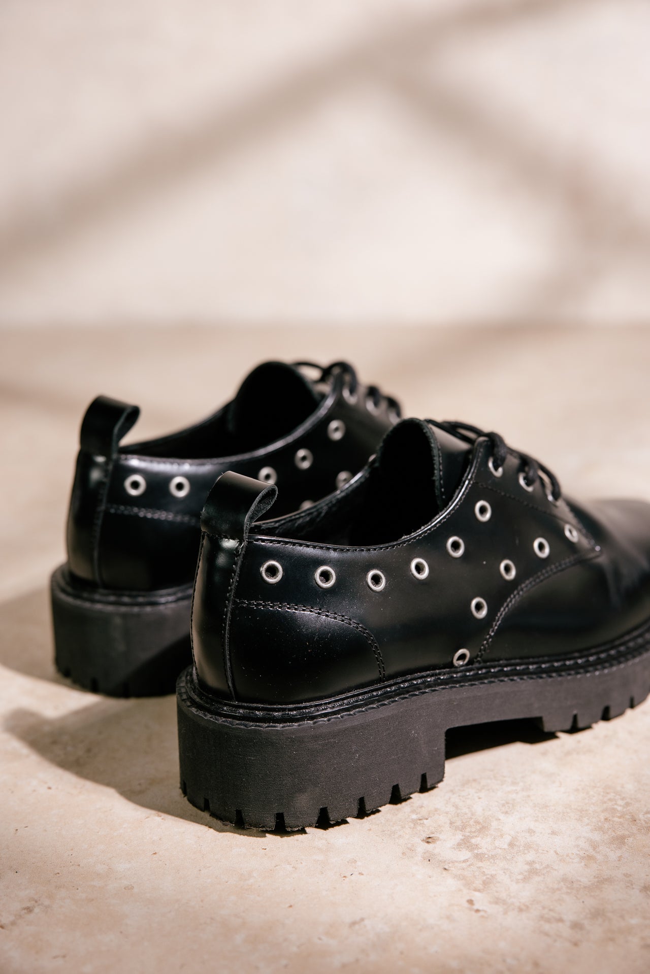 

Derby Women Pina Eyelet black | Freeman T. Porter