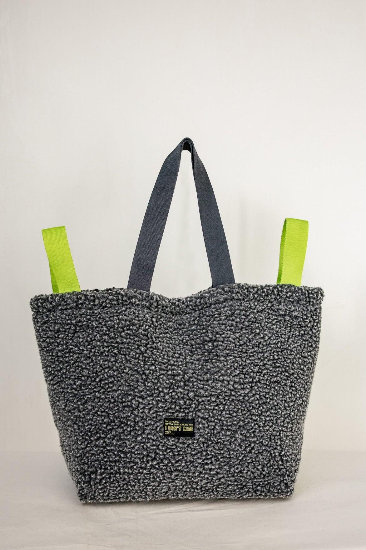 

Tote bag efeito sherpa com interior forrado Mulher Coletta Sherpa carbone | Freeman T. Porter