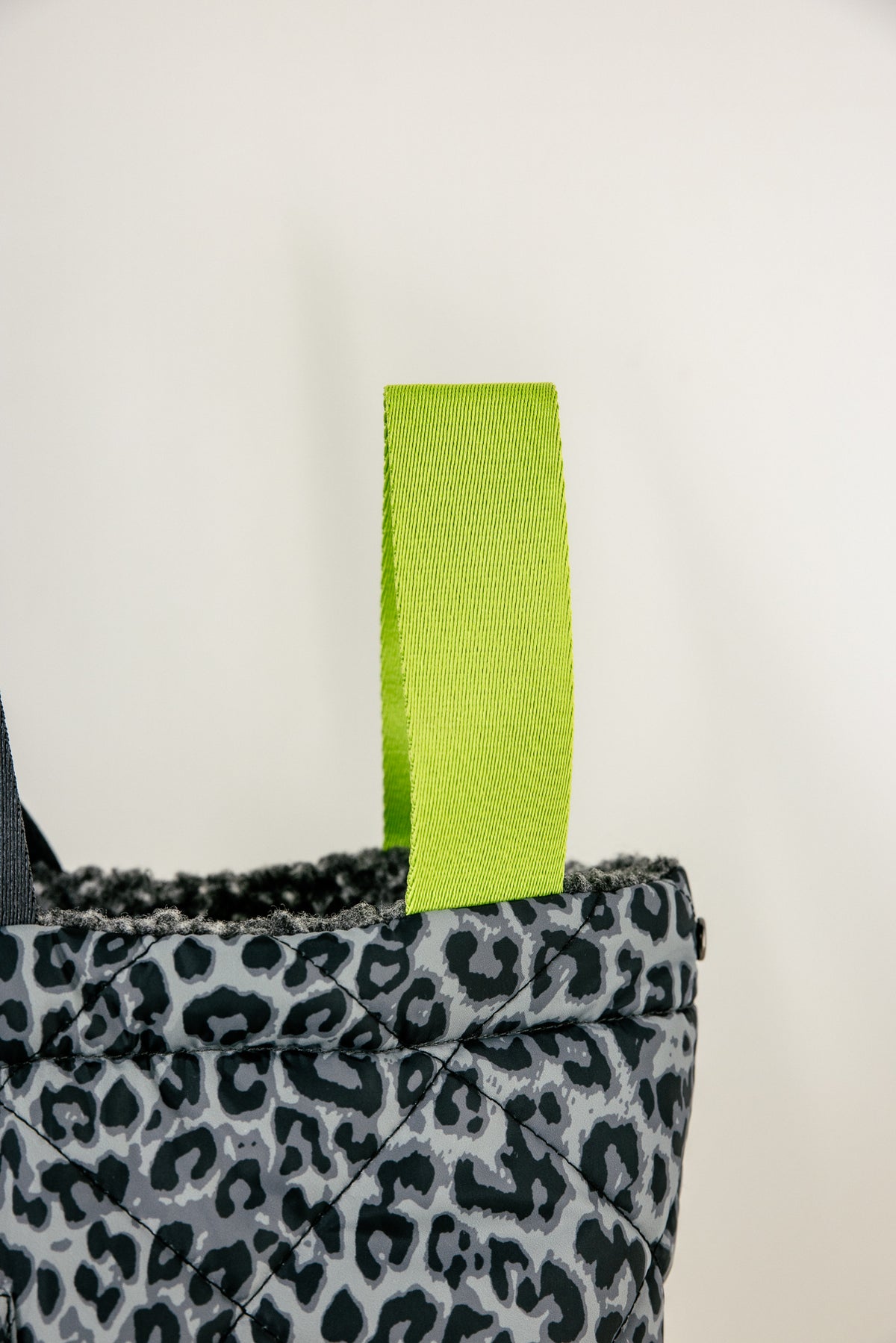 

Tote bag efeito sherpa com interior forrado Mulher Coletta Sherpa carbone | Freeman T. Porter